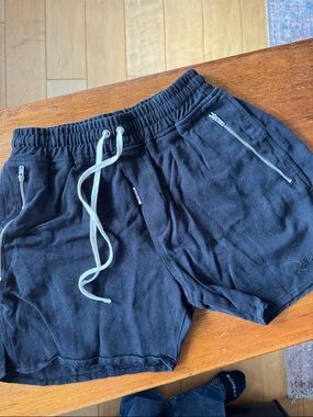 REPRESENT Shorts